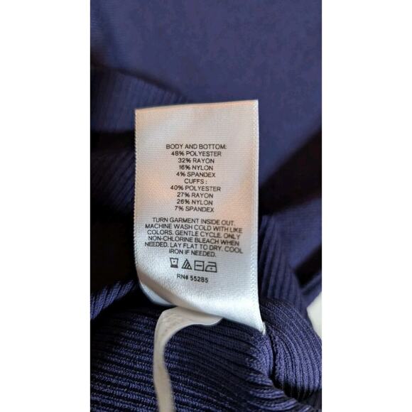 Women's Express V-Neck Banded Bottom SoHo Sweater Purple top - XL - Picture 7 of 8